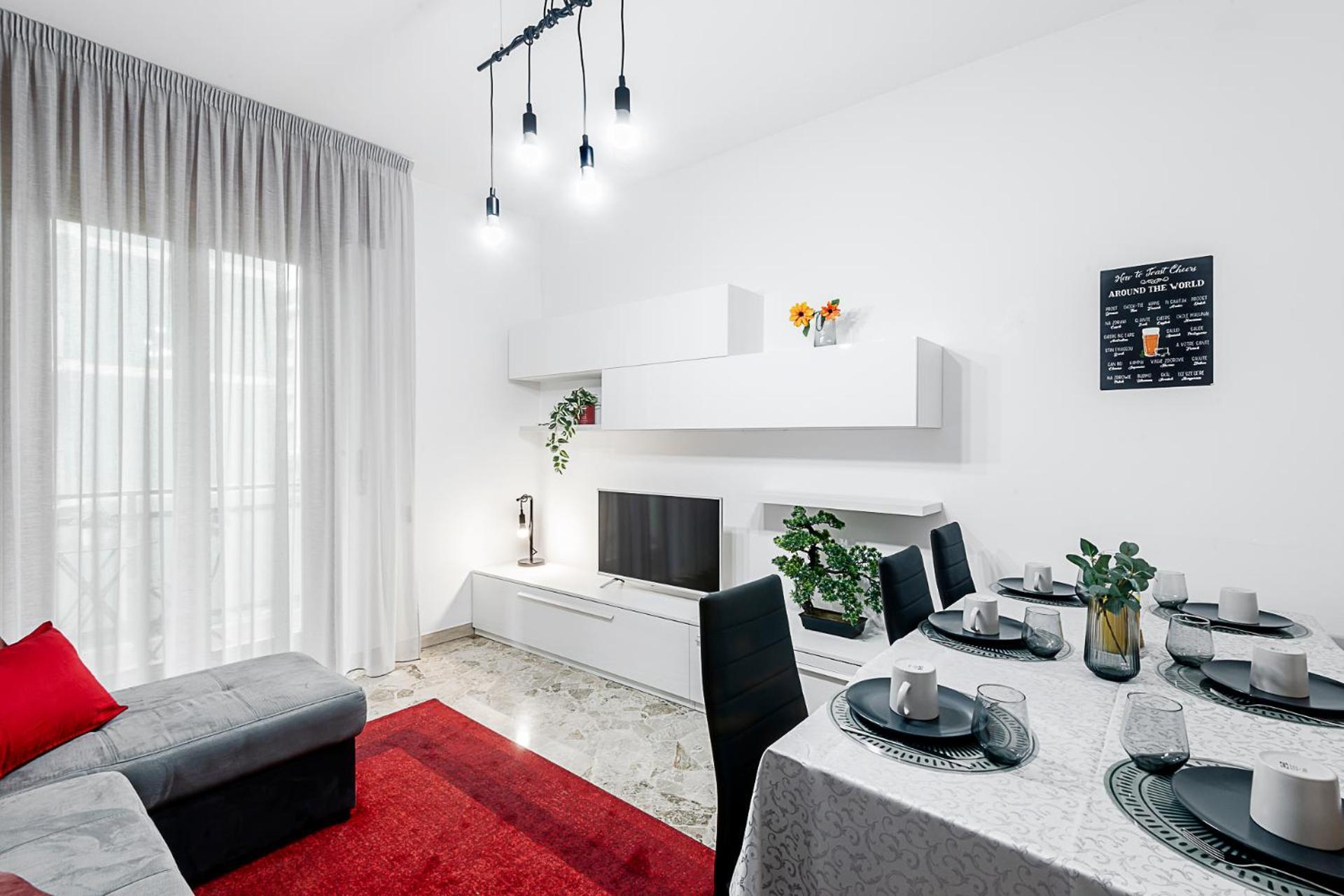 Stayeasy Staro5 - 5 Minutes To Udine Subway Apartamento Milán