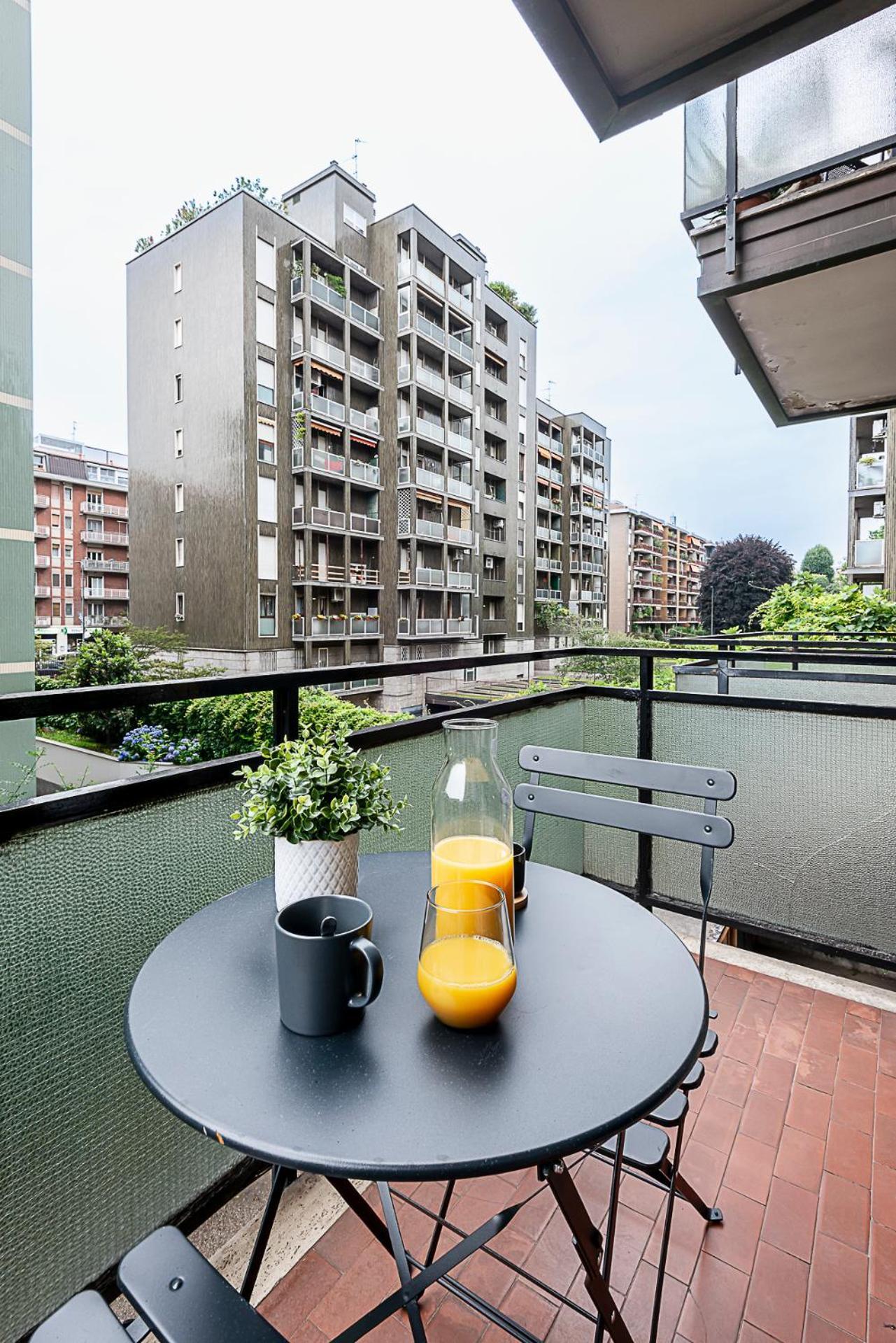 Stayeasy Staro5 - 5 Minutes To Udine Subway Apartamento